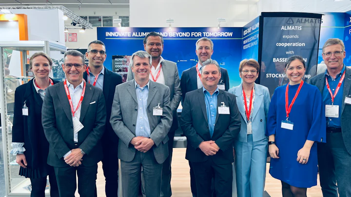 Almatis x STOCKMEIER group picture