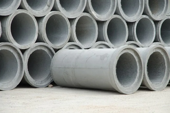Kanalrohre Sewer pipes