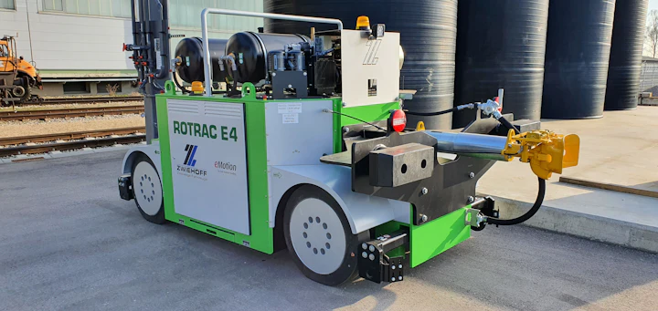 The ROTRAC E4 is a compact, highly maneuverable, powerful two-way shifter