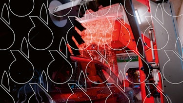 Car wash in a washing tunnel with STOCKMEIER piston pattern Car wash in a washing tunnel with STOCKMEIER piston pattern