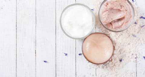 Rosafarbene Cremes Rosafarbene Cremes