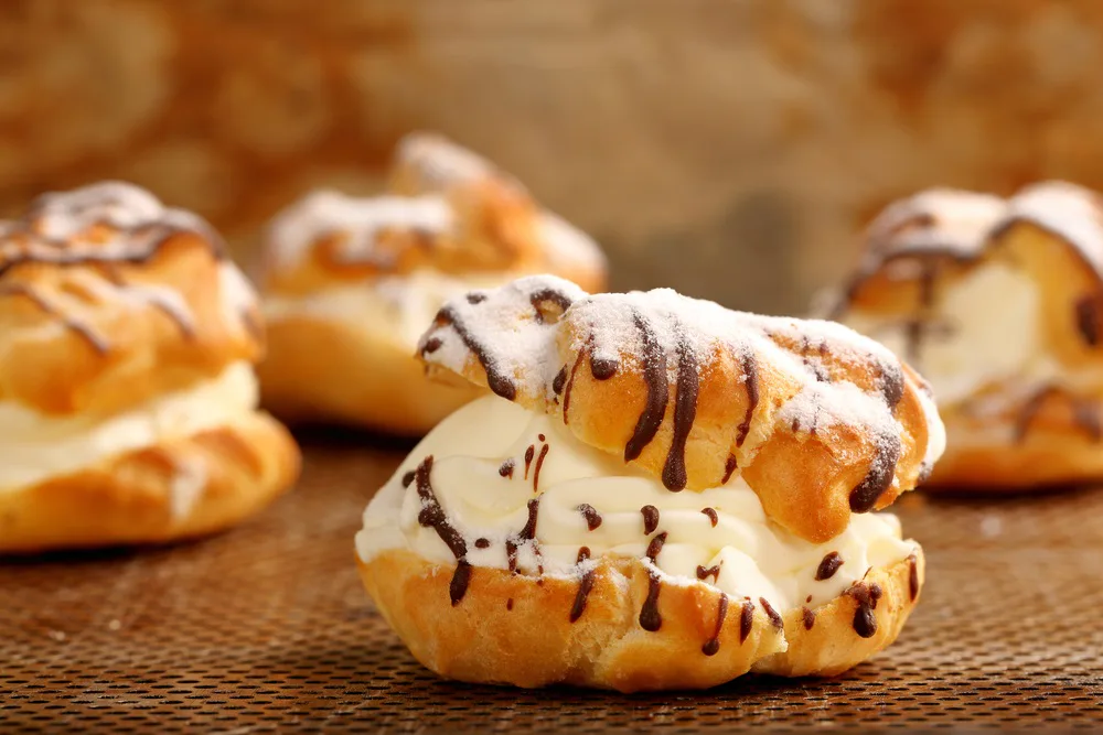 Sweet cream puff Sweet cream puff