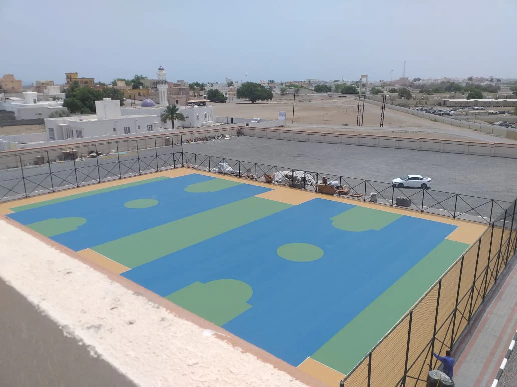 Freizeiteinrichtung für die königliche omanische Polizei in Oman 11 Zwei Sporteinrichtungen von oben fotografiert